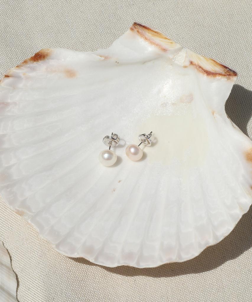 Paul Brial Freshwater Pearl Earrings Pnbe0272