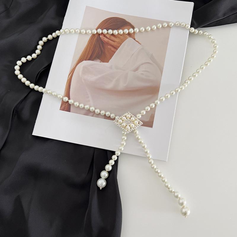 Sophisticated Waist Pearl Chain For Women With Elegant Designs And Details Rhinestone