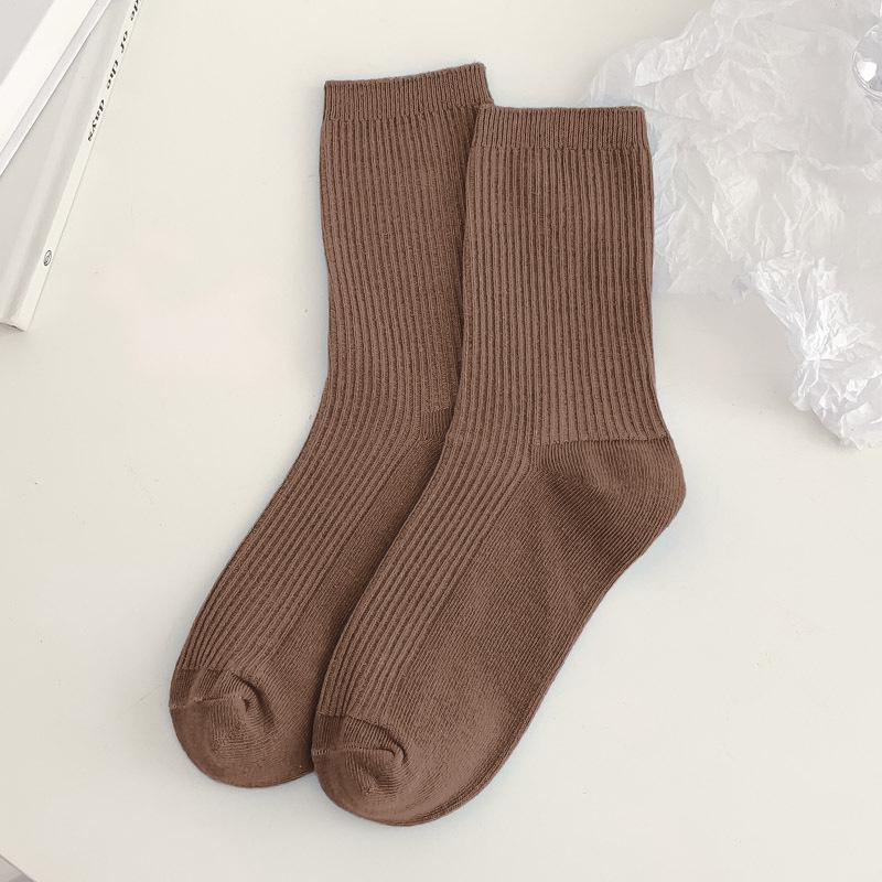 Women's Double Needle Pure Cotton Mid-Calf Socks - Solid Color, Anti-Pilling, Versatile for Spring and Autumn.