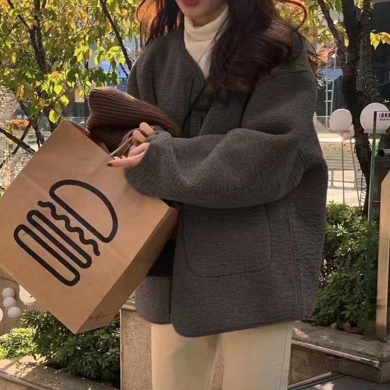 Khaki Lambswool Coat for Women: 2025 Autumn/Winter Korean Design