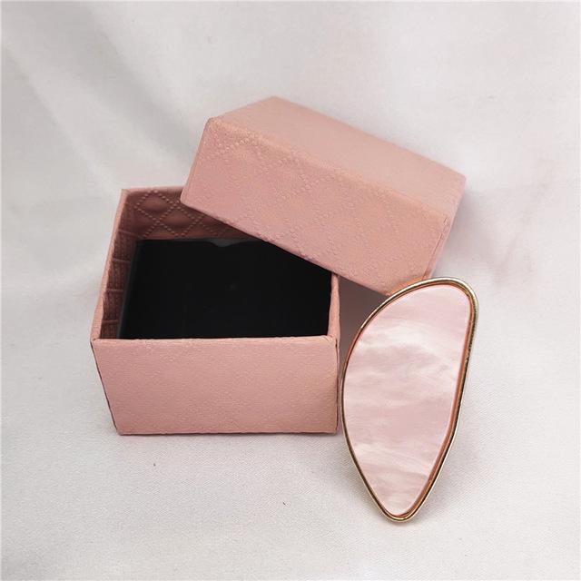 Modish Fashionable Woman Rings Acetate Plate Adjustable Finger Ring Oval Acrylic Resin Material Geometry Rings Stylish Trendy Geometric Nuptial