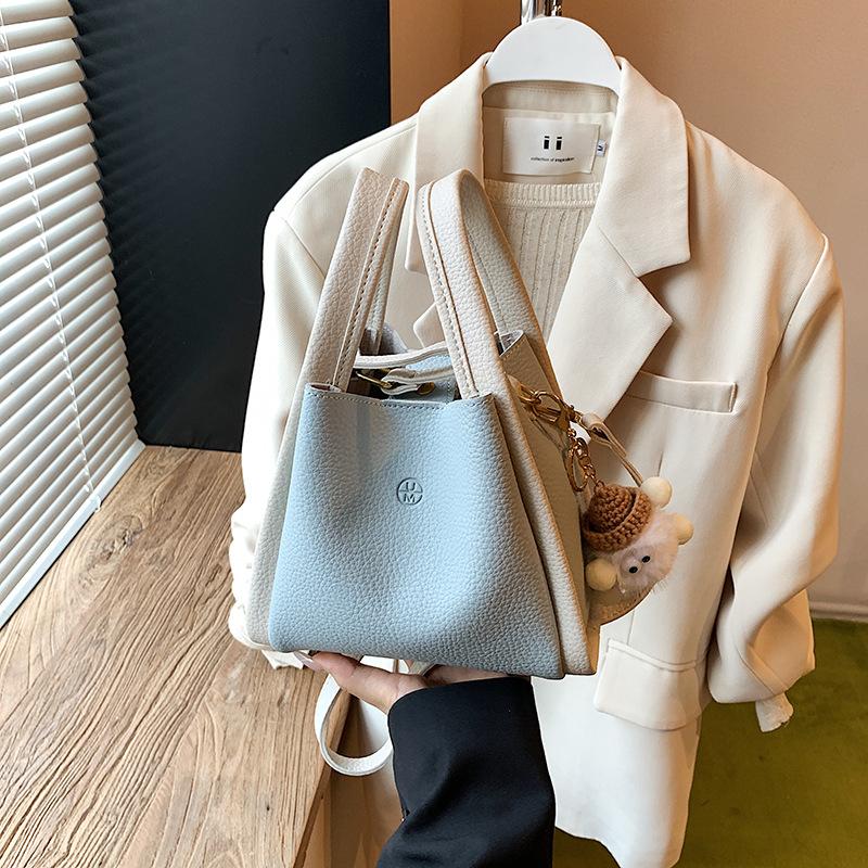 Summer Popular Small Bag Women's New Fashion Versatile Messenger Bag Exquisite Portable Bucket Bag