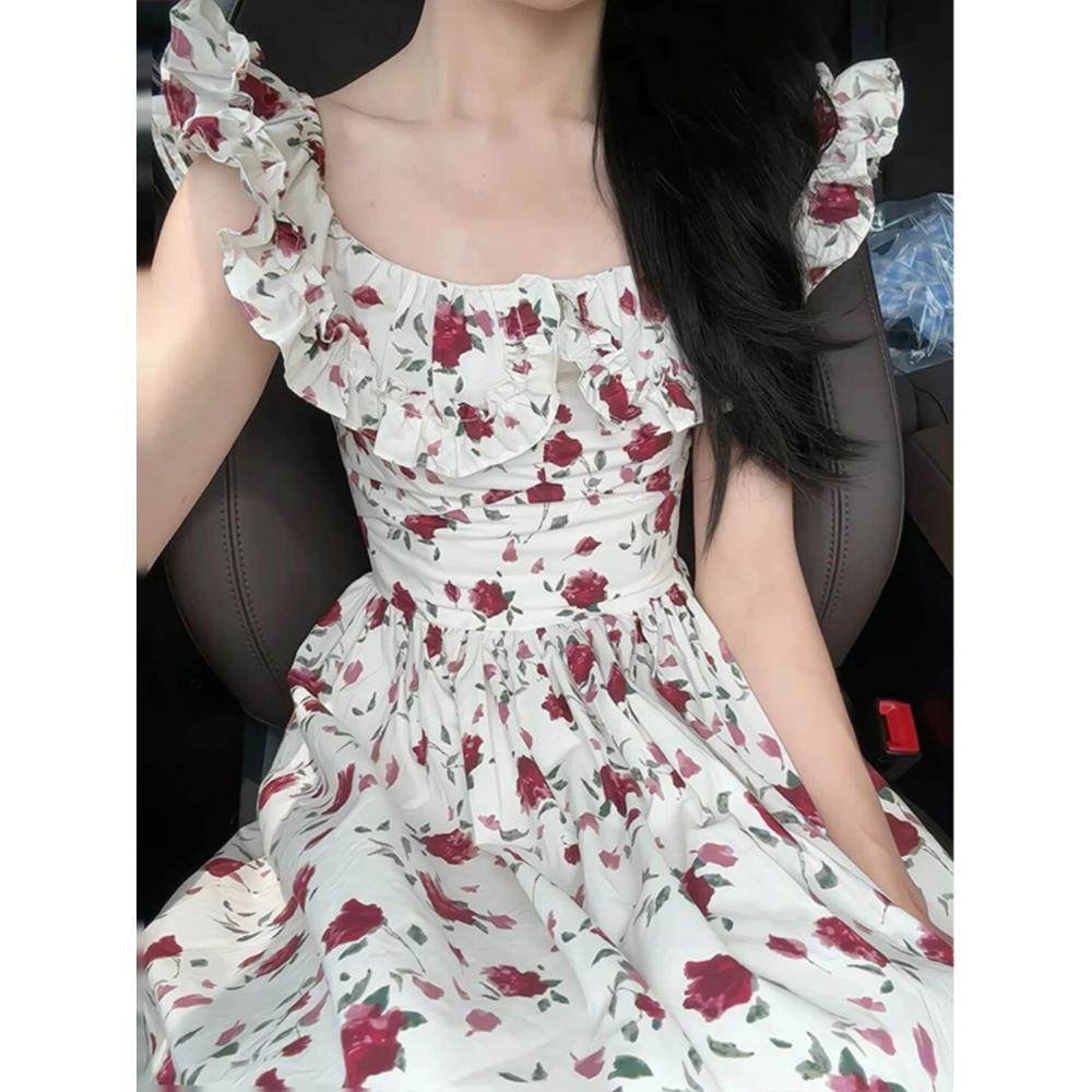 French retro rose small flying sleeve dress for women's Xia Xin waist and thin temperament square neck floral medium and long skirt
