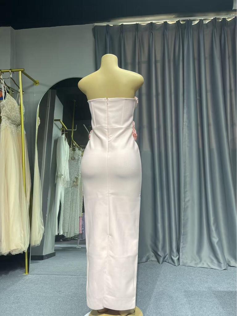 Elegante Vestido Bodycon Bandeau con Flor 3D: Vestido de Boda y Fiesta Verano 2024
