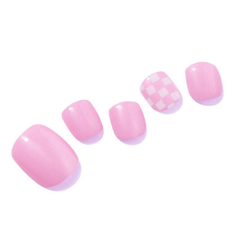 

Розовый гелевый педикюр