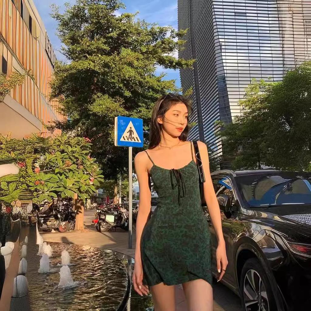 Women's Dark Green Retro Floral French-Style Sleeveless High-Waist Slim Fit Mini Dress for Spring & Summer