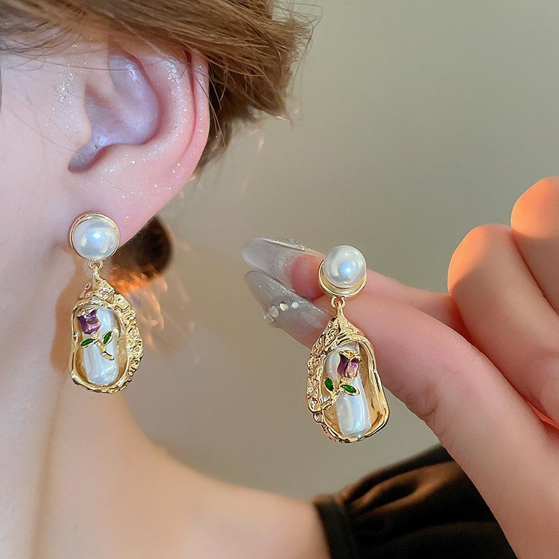 Monet garden oil painting style flower pearl earrings light luxury stud earrings French sweet small fresh earrings women