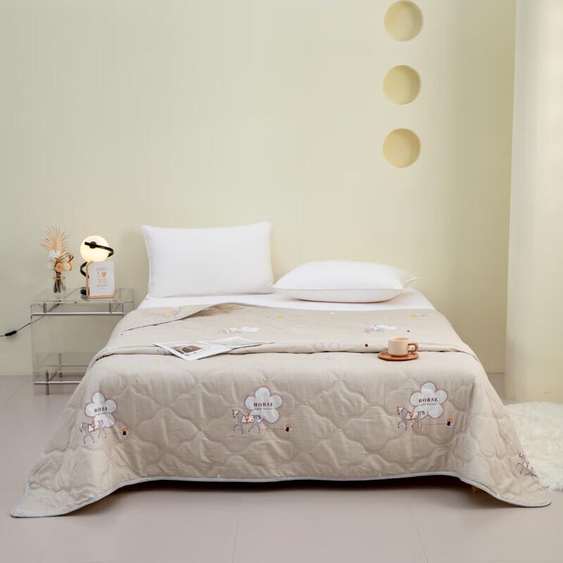 

Royal Sleep Skin-Friendly Soybean Fiber Summer Quilt