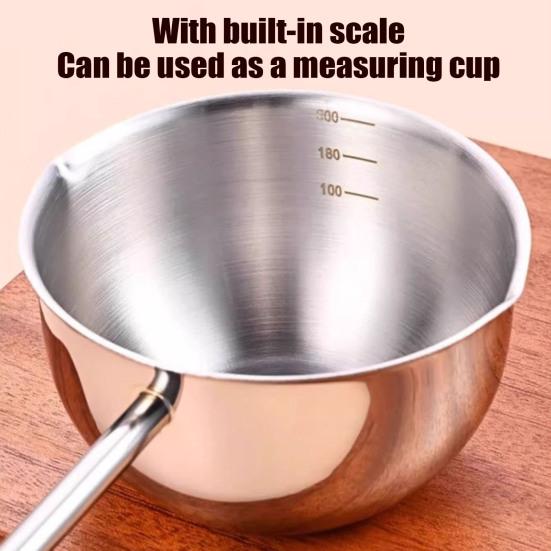 Oljetråg i rostfritt stål Dubbla hällpipar Handtag som inte blir varma Jämn värmefördelning Induktionshäll