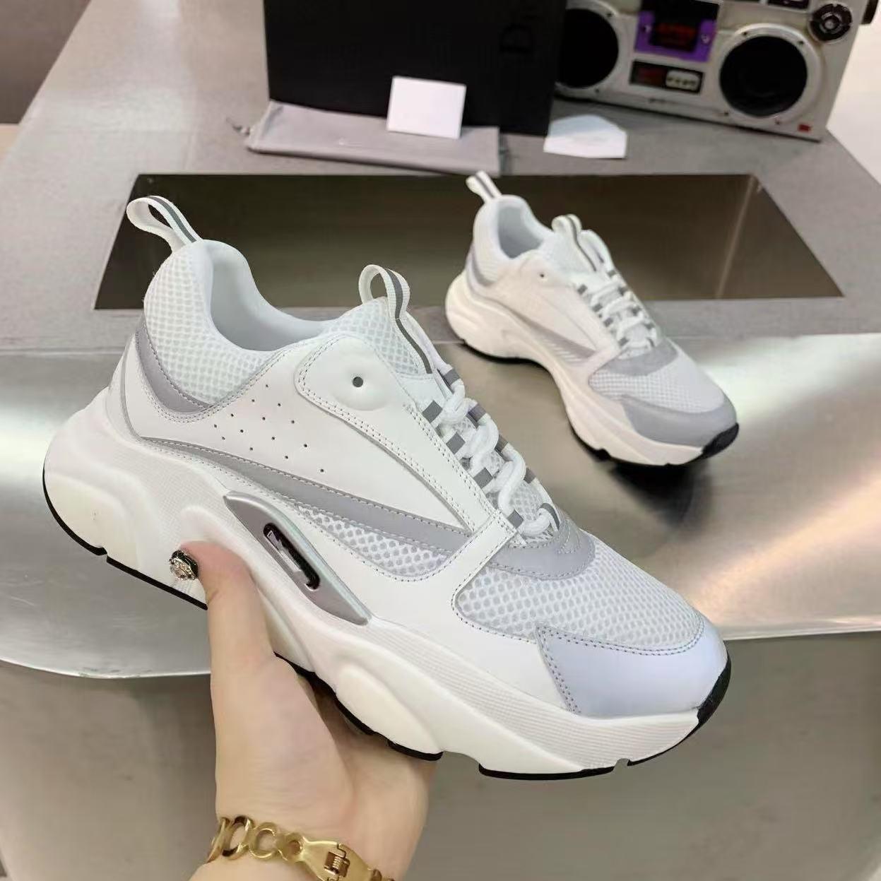 

B22 Спортивне взуття Модне Зручне Легке Повсякденне Взуття На Товстій Підошві Нічне Світло Татові Кросівки Бігові Кросівки Модний Тренд Європейська Станція 38