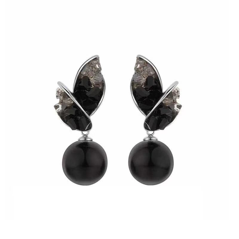 2025 French Crystal Leaf Pearl Earrings: Elegant, Versatile Studs for Women