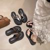 Thick-soled heel cover toe cool slippers women's summer wear 2025 new models with skirts beach sandals flip-flops