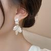 Korean White Shell Flower Petal Drop Earrings for Women 2025 New Statement Pendientes Trendy Zircon Crystal Earring Jewelry Gift