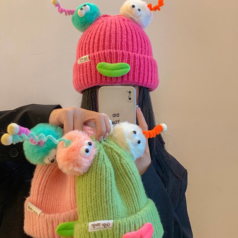 Ugly cute funny cartoon sausage mouth wool hat female autumn and winter warm cute big head circumference knitted ear protection hat tide