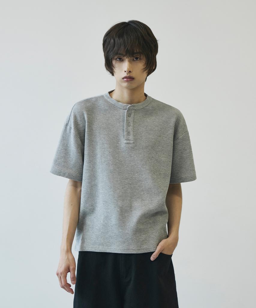 SIGNATURE Crop Waffle Henley Neck Short Sleeve T-Shirt [3 Colors]