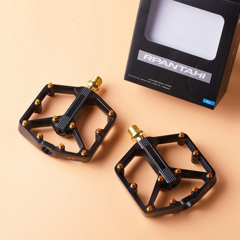 Bicycle Gold Pedals Aluminium Perrin Lightweight Wide Surface Non-slip Road Bike Racing Pedals Mountain Bike Pedals