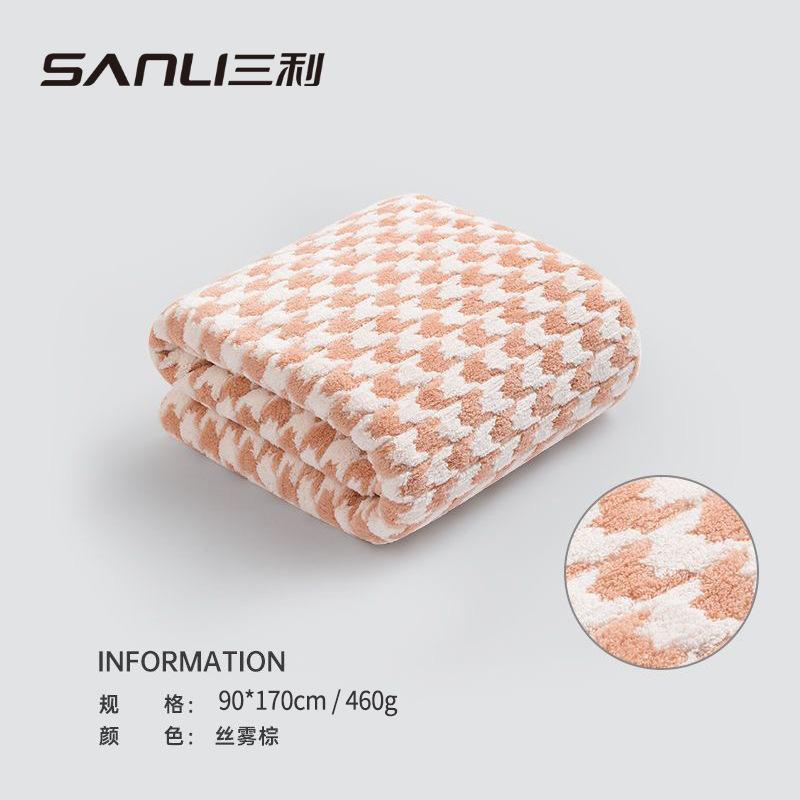 

Полотенце из кораллового флиса прочнее, чем полотенце из чистого хлопка, и впитывает воду. Взрослое банное полотенце Qiandongge 70*140 коричневый