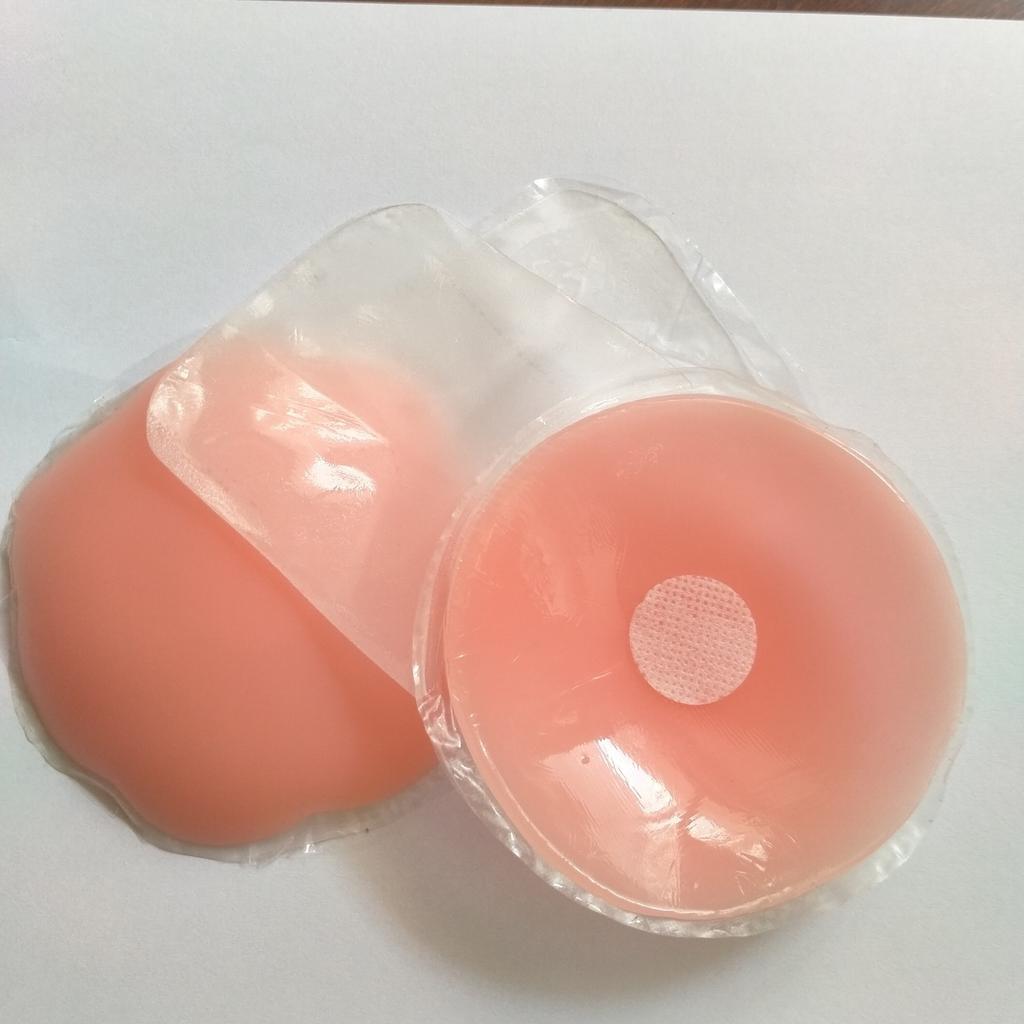 Silikonlatex anti-duns punkt andningsbar osynlig bröstklistermärke kvinnlig kaninöra lyft latexklistermärke övre stöd bröstvårta klistermärke 6,5 cm