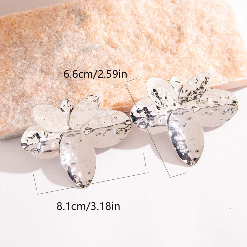 Fashion Metal Large Flowers Irregular Stud Earrings for Women Exaggerated Gold Color Geometric Personality Earrings Zircon Gift