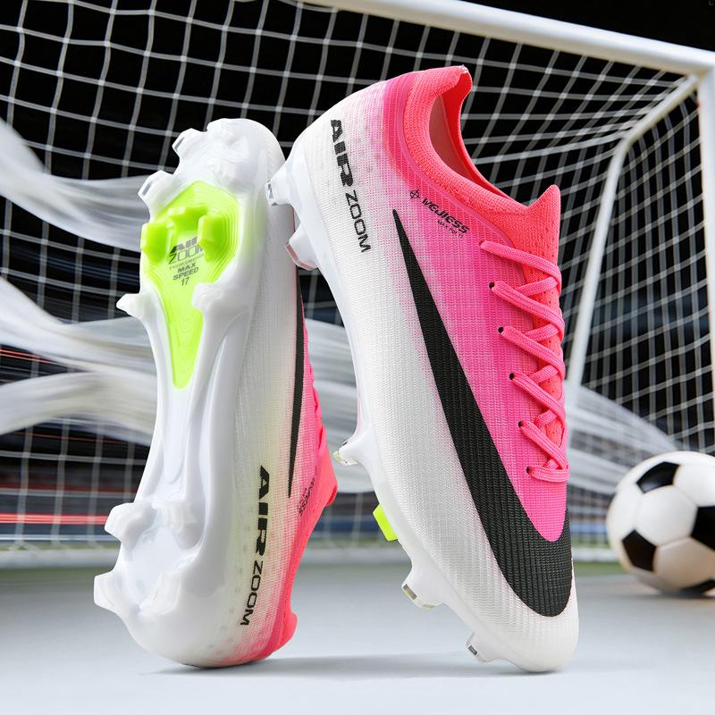 Scarpe da calcio basse per giovani uomini e donne per sport all'aperto erba combattimento reale antiscivolo professionale AG unghie rotte