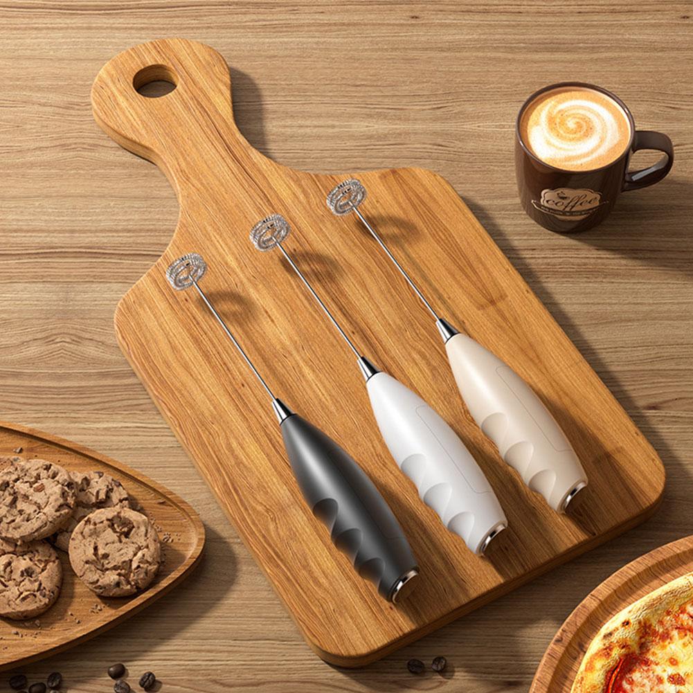 Kabelloser elektrischer Milchaufschäumer Batteriebetrieben Handheld Schäumer Kaffee Sahne Suppe Erdnussbutter Eier Schlagen Backzubehör