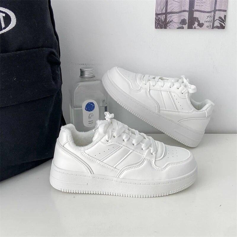 New Women Sneakers Retro Skateboard Footweare Fashion Winter Mixed Color Sports Shoes Students Outdoor Sports Casual Shoes