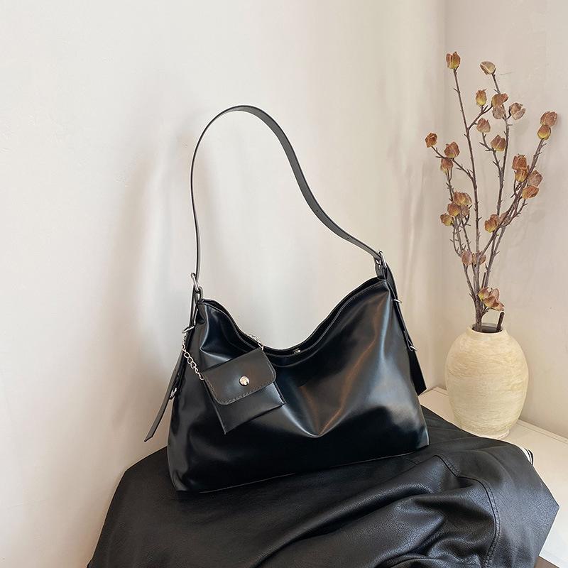 

Premium sense simple armpit bag shoulder bag 2025 spring and summer new women s bag fashionable large capacity messenger bag