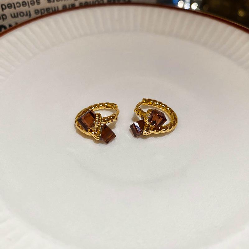 Real gold electroplated square zircon twist ear buckle women s exquisite earrings light luxury temperament earrings wholesale