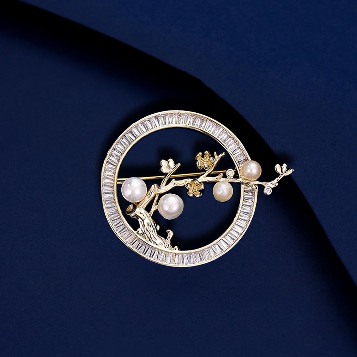 

SUYU Женская роскошная брошь с цирконом в виде цветка сливы, Праздничная булавка для пальто, Фиксирующая одежду, Циркон, Подарок