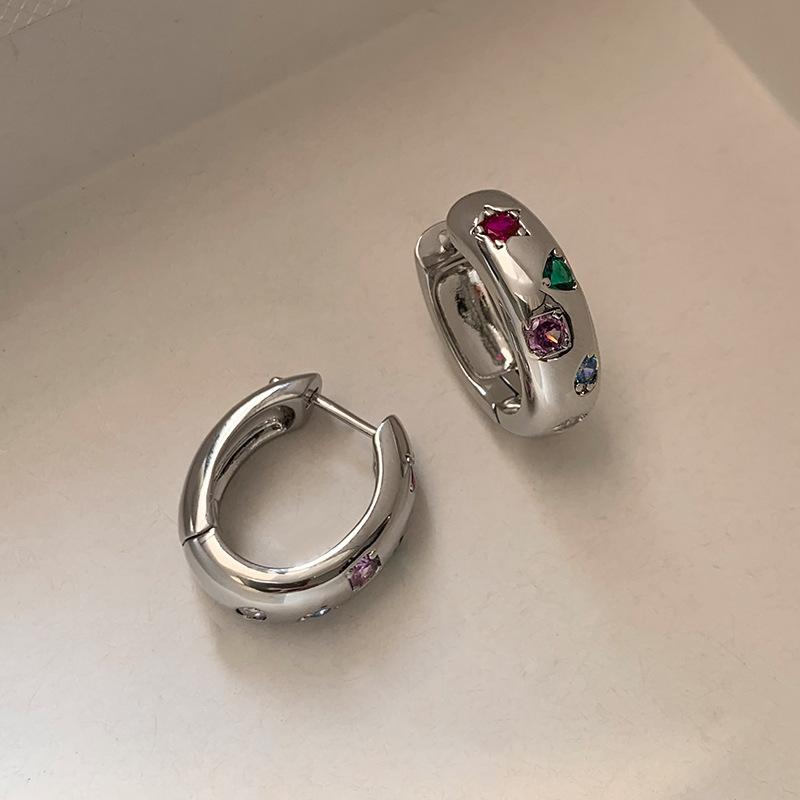 Real gold electroplated colored zircon circle stud earrings female unique temperament Internet celebrity same earrings earrings