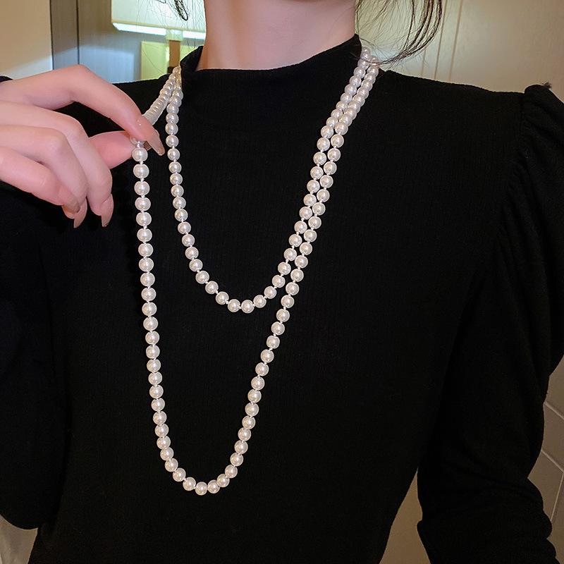 

Korean Trendy Long Pearl Necklace - Minimalist Light Luxury for Sweaters