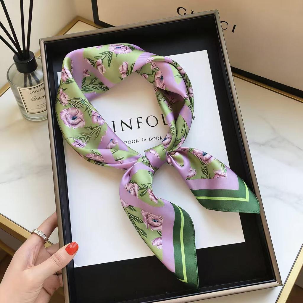 Retro Cashew Pattern Silk Square Scarf (70x70) - Versatile Long Ribbon for Neck