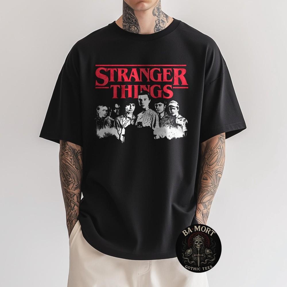 Stranger Things Eleven With Friends Portrait TShirt Unisex T-Shirt XXL