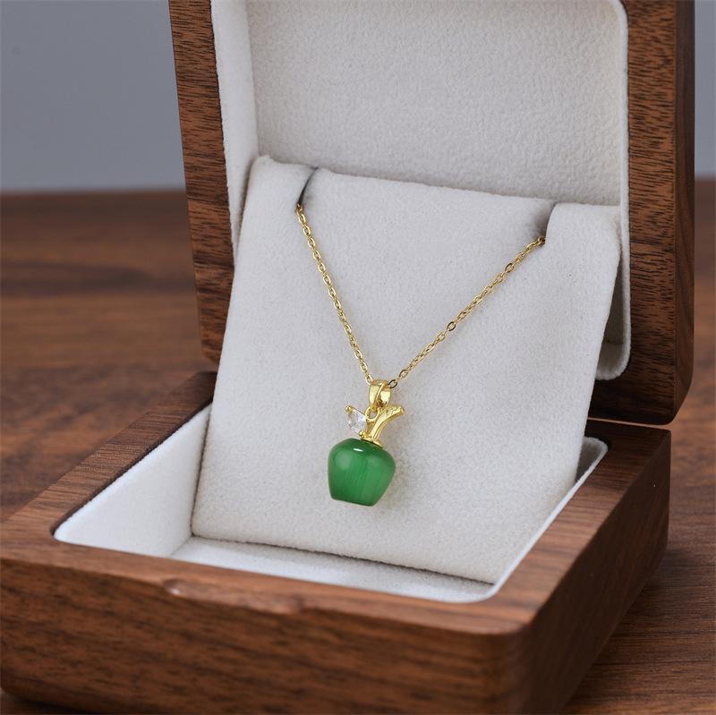 Auspicious Apple Cat's Eye Stone Diamond Necklace: Christmas Light Luxury, Titanium Steel, Non-Fading Clavicle Chain for Women