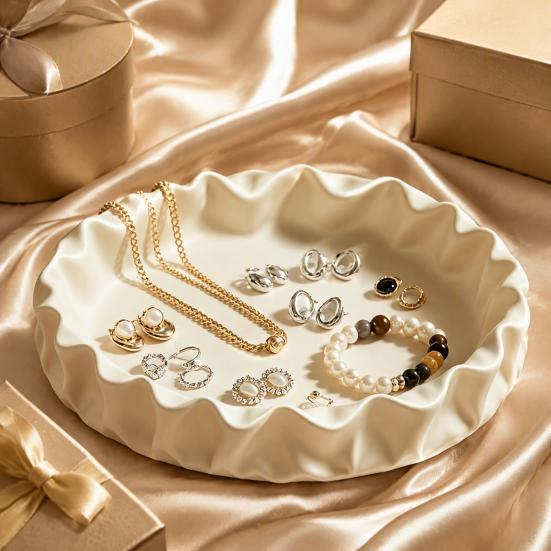 Decorative Storage for Rings 3D Printed Cream Ruffled Jewelry Tray, Wavy Rim Trinket Dish Dish, Elegant Vanity Organizer Necklaces Bracelets