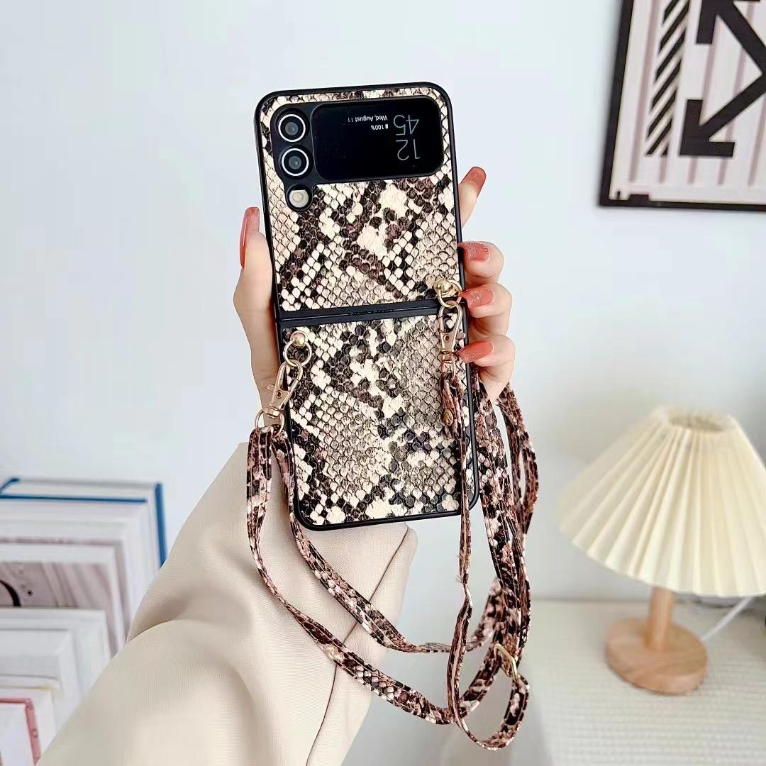 

Ремешок через плечо, чехол для телефона из искусственной кожи для Samsung Galaxy Z Flip 4 5G Flip3, модный чехол со змеиным узором, ремешок-цепочка, чехлы для oppo Find N2 Flip For SAM Z Flip4 коричневый