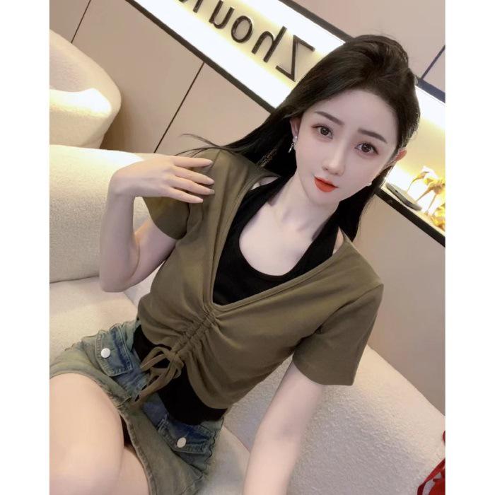 2025 Women's Slim Fit V-Neck Halterneck Faux Two-Piece Short-Sleeve Summer Top