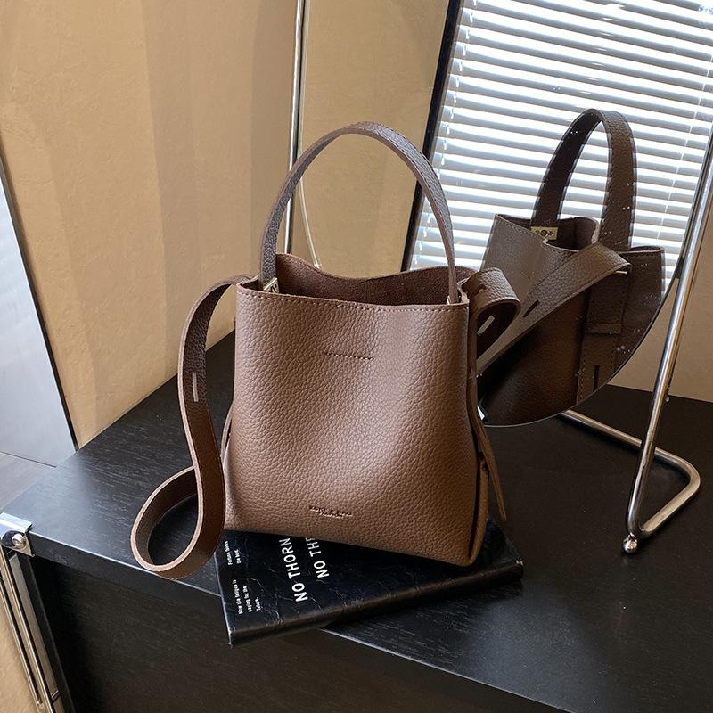Lychee pattern handbag women's 2025 new trendy Korean niche bucket bag versatile ins shoulder messenger bag