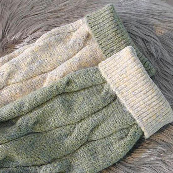 Женский осенне-зимний утепленный шерстяной свитер — фото 8