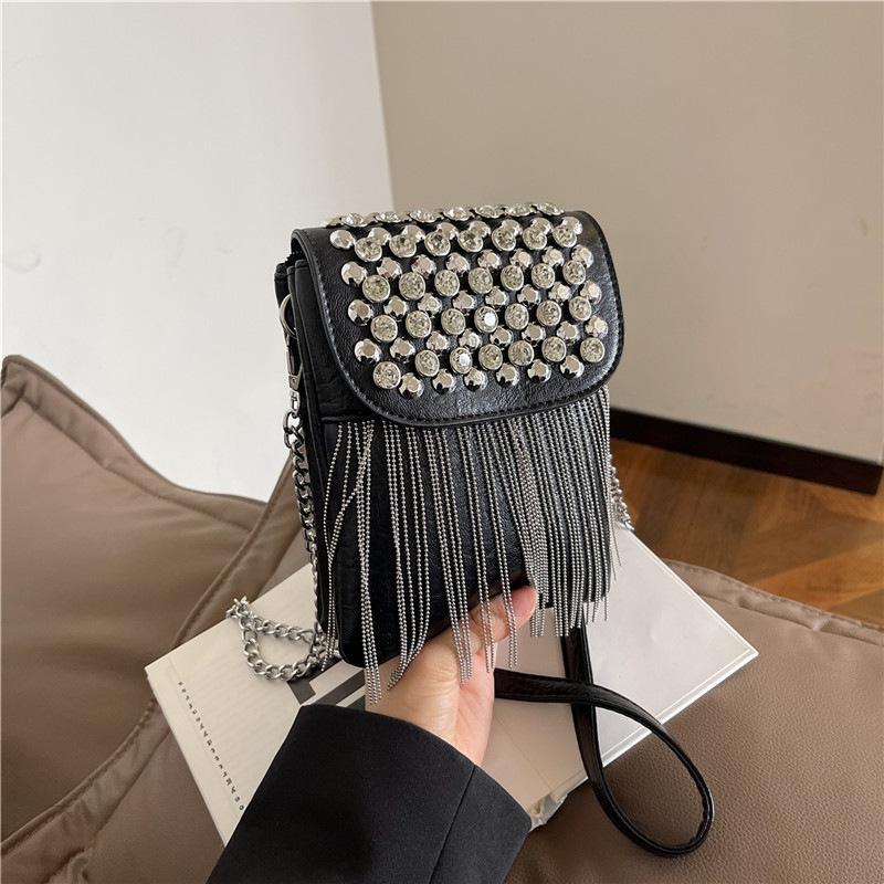 Bags, personalized rivet small bag, 2025 new Korean version fashion, niche and versatile women's chain crossbody small square bag
