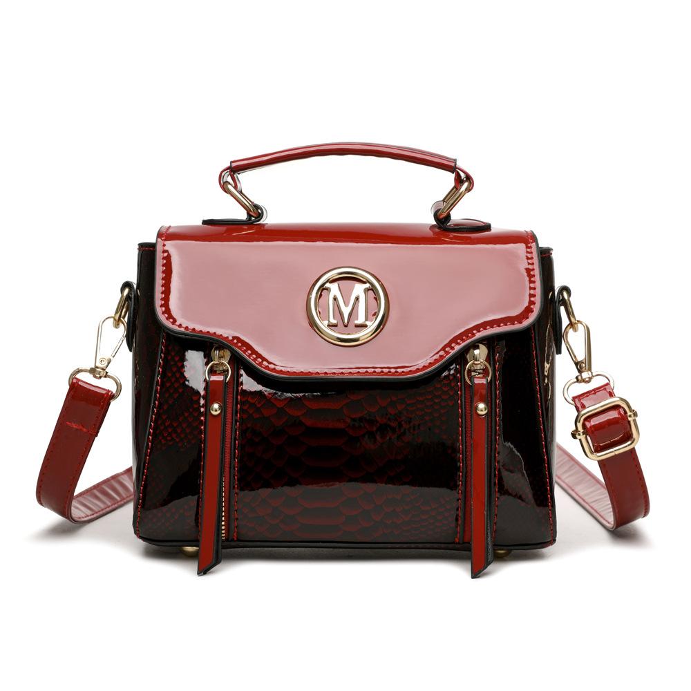 

Модная и трендовая женская сумка на одно плечо, маленькая квадратная сумка, высококлассная сумка для通勤, ручная сумка через плечо красный