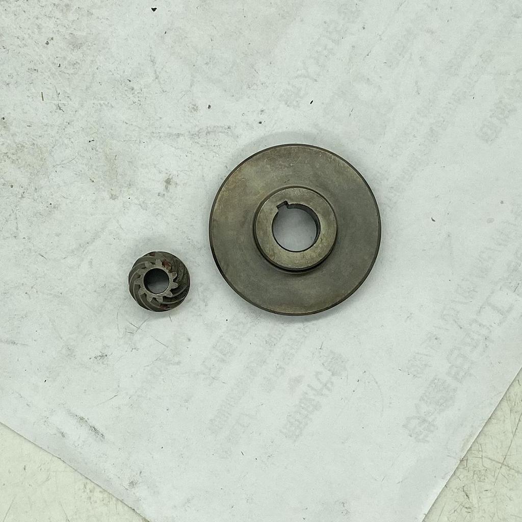 Angle Grinder Gear with Groove for Makita 9523 and 9913 (Item No. 06073)