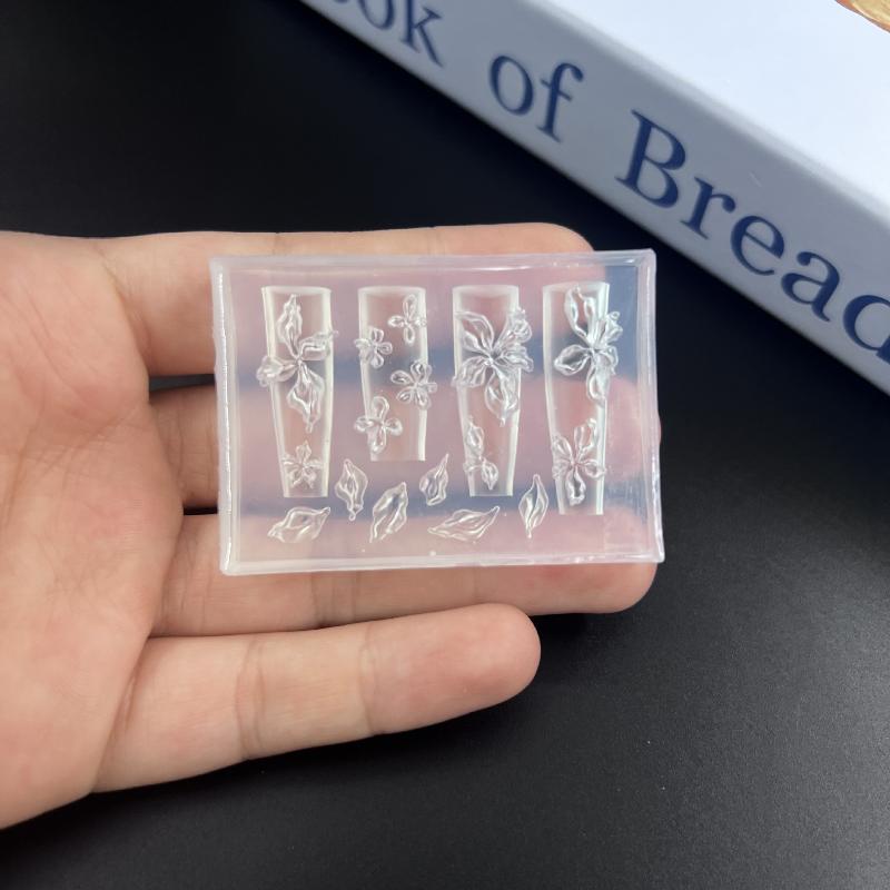 1Pc Cream Bow Bear 3D Silicone Nail Mold Diy Nail Art Decoration Flower Transparent Nail Template Manicure Design Tool