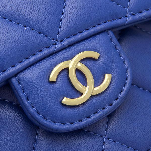 CHANEL - Matrasse Matelassé Mini Chain BagShoulder Bag lambskin Array
