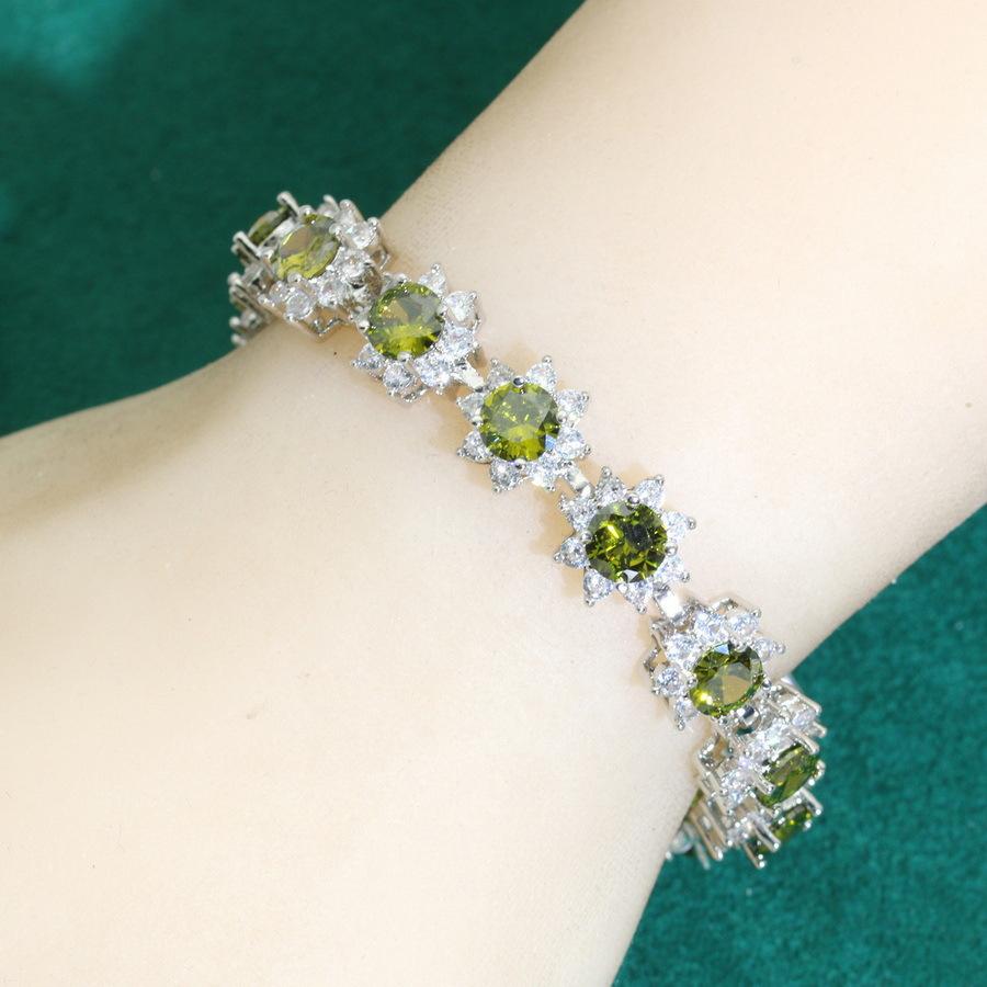 Fashion High Grade Zircon Lady Bracelet Collection Clothing Accessories Practical Household Product