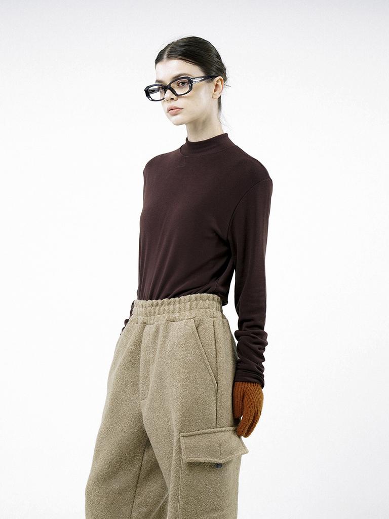 Chaenseseunoi Fleece Half Turtleneck - Brown /W244Tp02Br