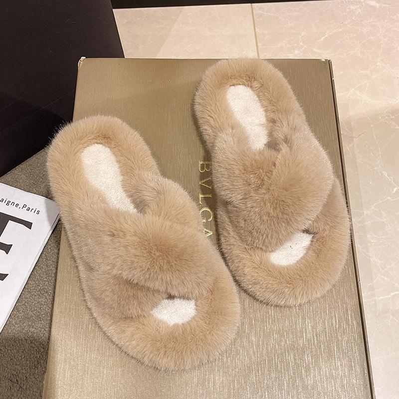European goods heightened thick-soled fluffy slippers women wear high-end explosion spring and autumn chain Internet celebrity cross plush slippers