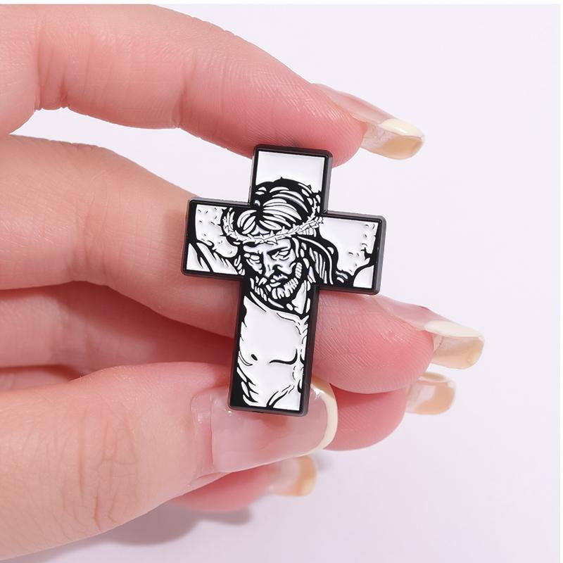 Spille Smaltate Croce di Gesù Personalizzate Corona di Spine Brooches Cristiani Distintivi da Giacca Gioielli Gotici Regalo per Amici
