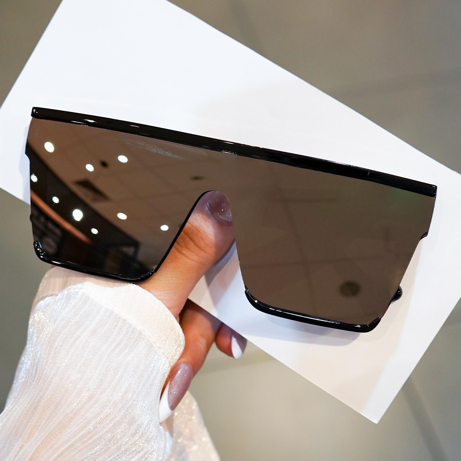 

UV Protected Polarized UV Protection Lightweight Comfortable Durable High Quality Oversized Square Shaped Sun Glasses