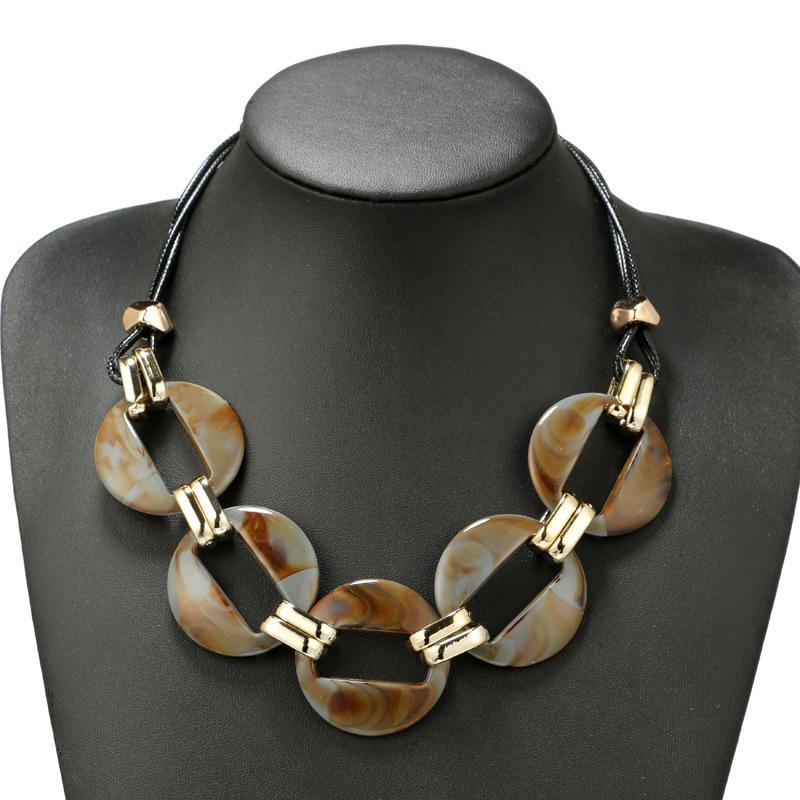 European and American Exaggerated Acrylic Geometric Necklace Colorful Sweater Chain Fashionable Women's Geometric Necklace